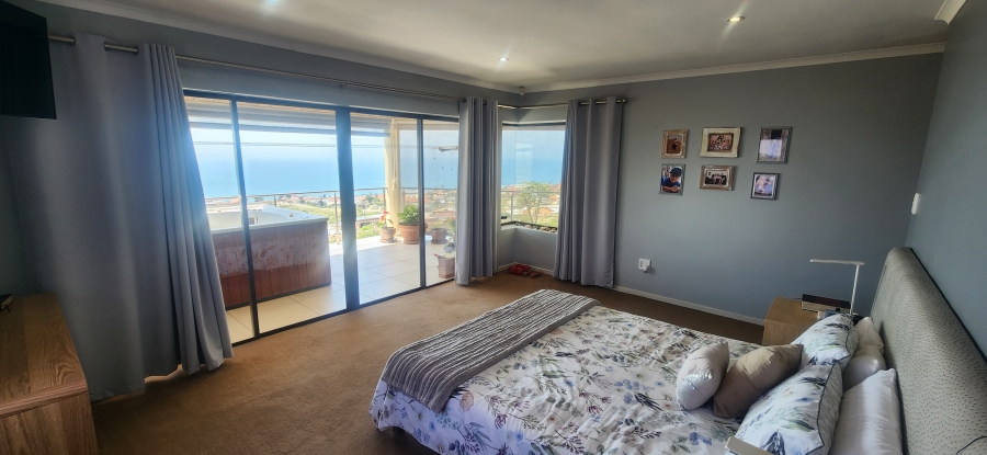 6 Bedroom Property for Sale in Da Nova Western Cape